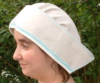 Hanount_Raphaela_Haube_umgeschlagenklein.jpg Hanount_Raphaela_Haube_umgeschlagenklein.jpg